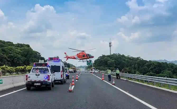 赣榆区高速公路汽车救援案例